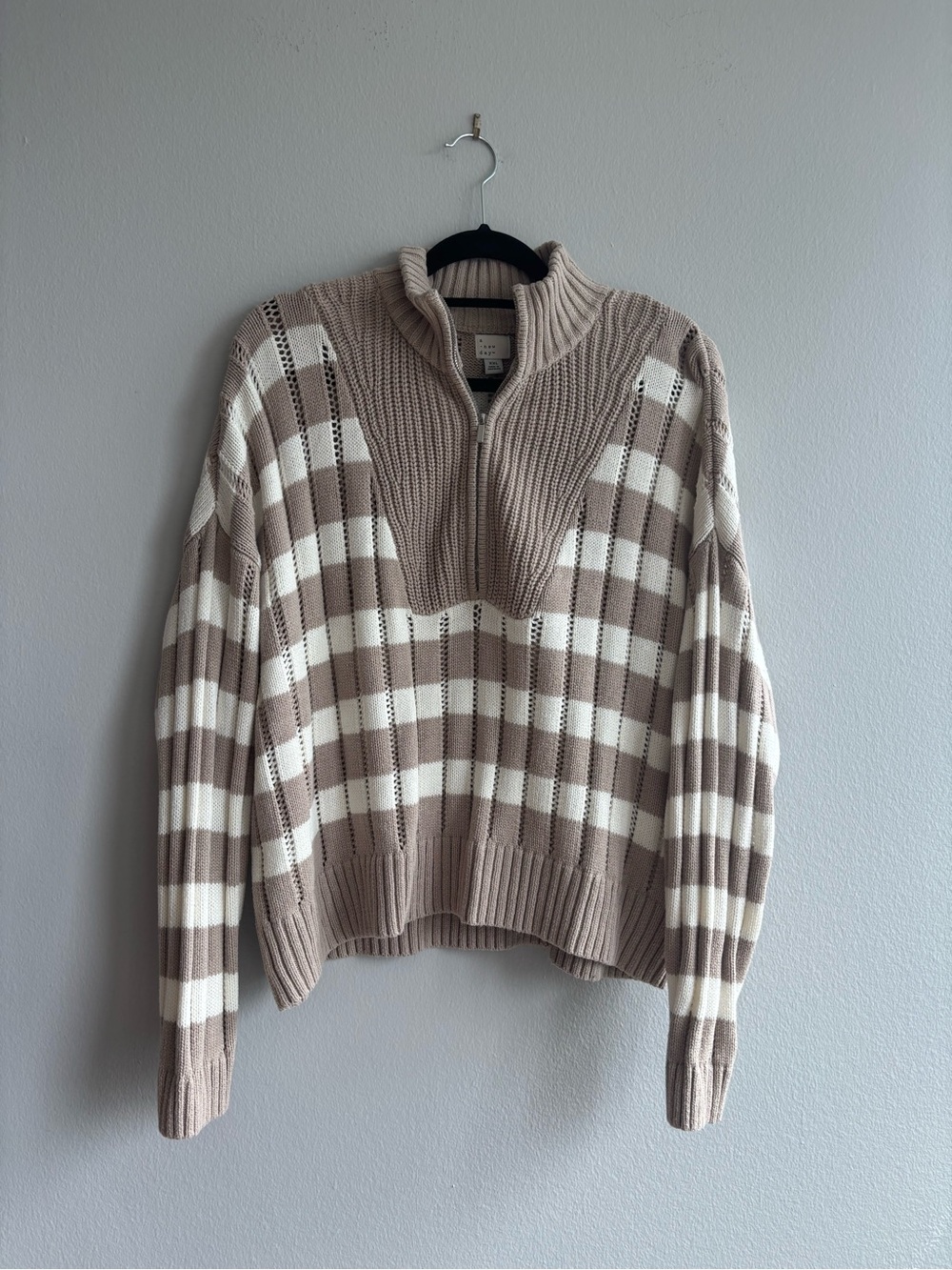 🤍Striped Quarter Zip Sweater